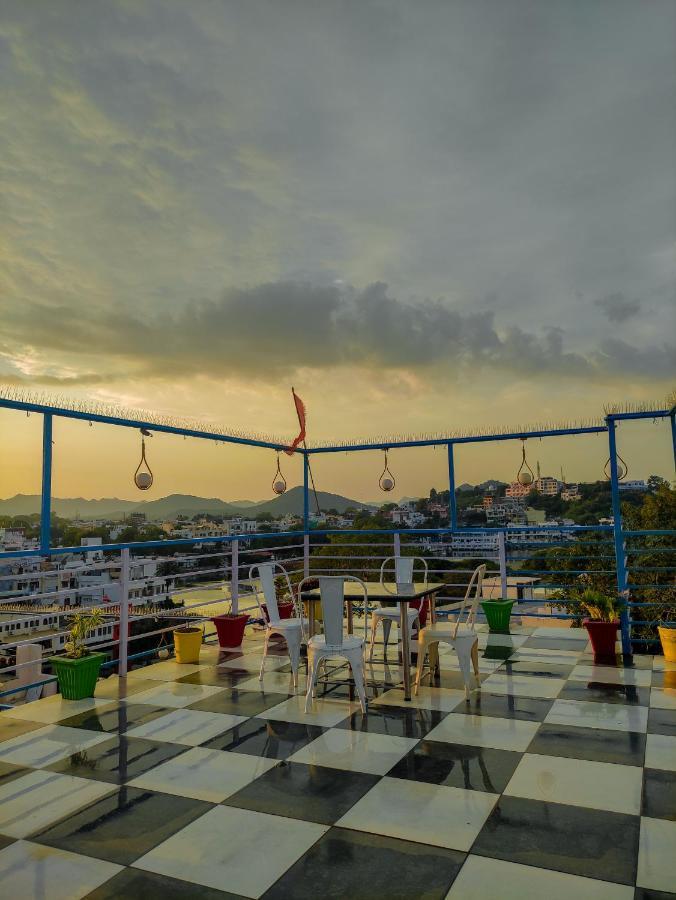 Hotel Lake Bridge Udaipur Dış mekan fotoğraf